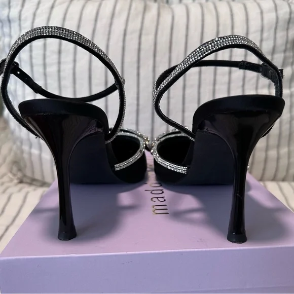 Madden Girl Dreamy Black and Rhinestone Pumps‎ - Picture 9 of 9